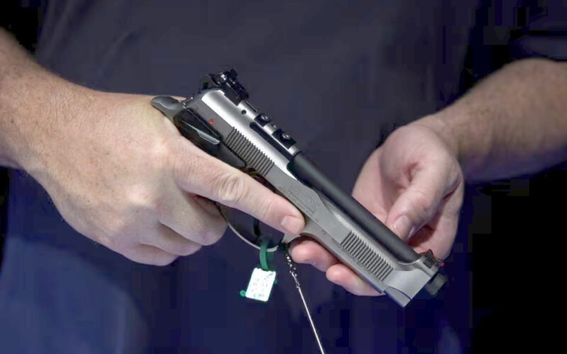 Road rage: Mercedes driver opens fire