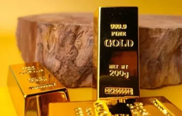 Gold, silver prices fall in global, local markets