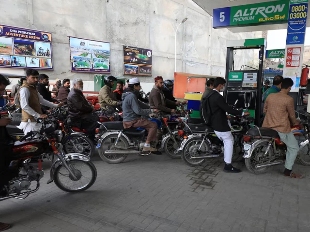 Govt cuts petrol by 66 paisas, increases diesel by 52 paisas till Oct 12