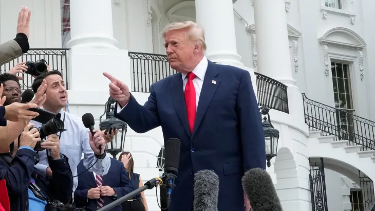 Trump calls for new president in Ukraine