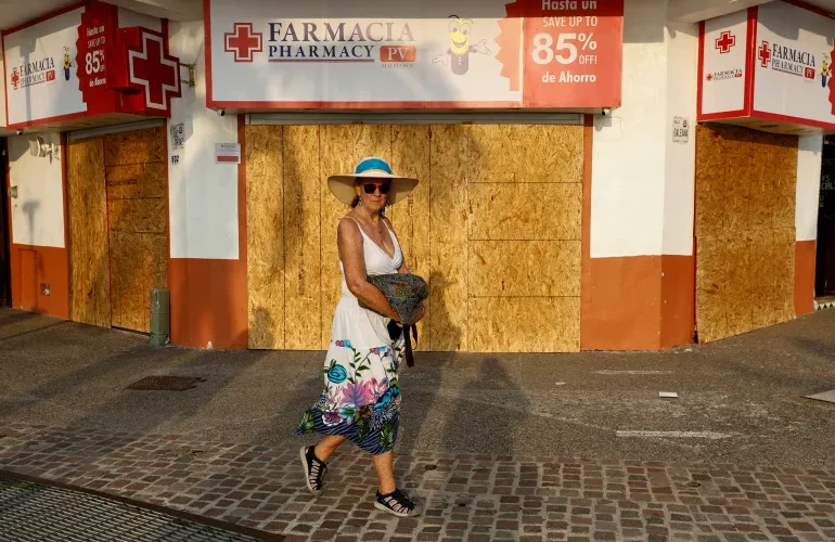 Hurricane Simon strengthens to Category 4 off Mexico’s Pacific coast
